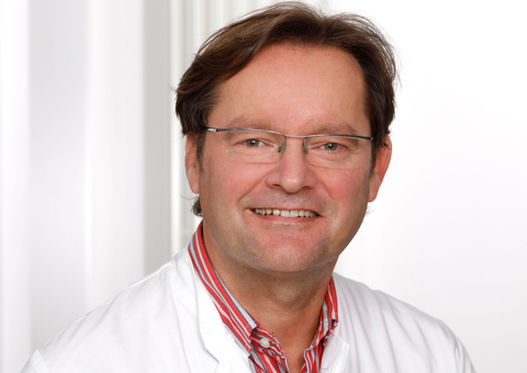 Dr. Frank Seifert