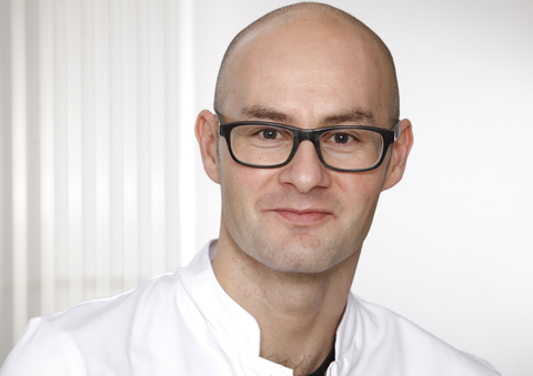 Dr. med. Martin Jazra