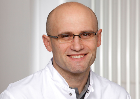 Dr. med. Viktor Rempel