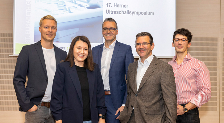 Experten des Teams aus der Akut- und Intensivmedizin um Prof. Dr. Ulrich Frey, Direktor des Zentrum für Anästhesiologie und operative Intensivmedizin der St. Elisabeth Gruppe, vermittelten neueste Techniken der Ultraschalldiagnostik.