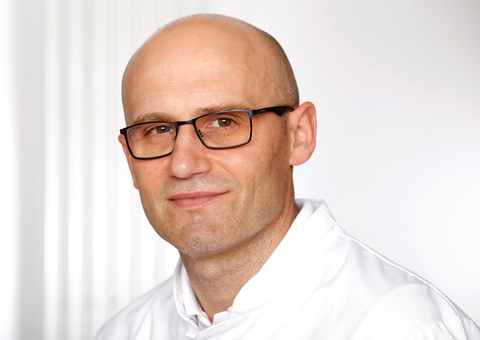 Dr. med. Viktor Rempel